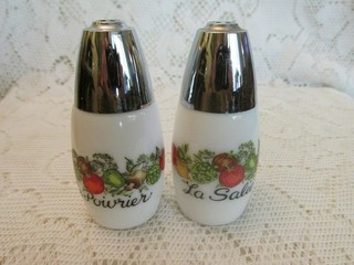 Westinghouse Gemco Corning Ware Spice of Life Salt and Pepper Shakers