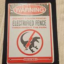 Jurassic World Valla Electrificada Advertencia Metal Letrero Isla Nublar Botín Caja Nuevo