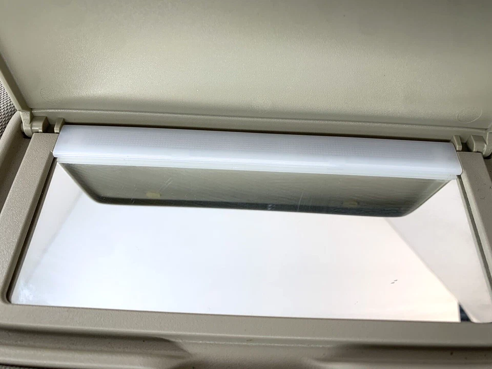 Infiniti EX35 2008-2012 parasol lado derecho pasajero espejo retrovisor iluminado (gris) Foto 3 de 4