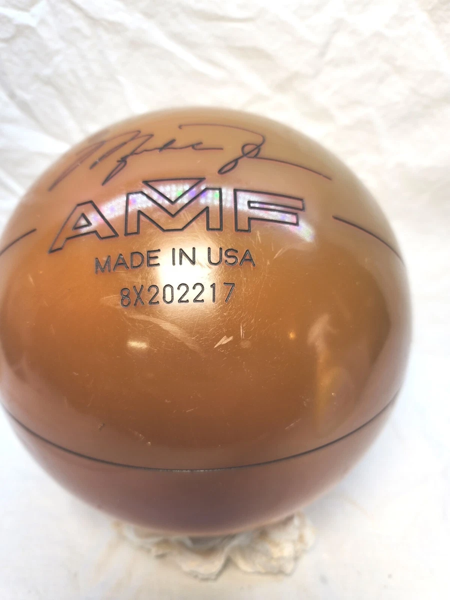 NEW Vintage AMF MICHAEL JORDAN 23 BOWLING BALL Undrilled 6.5 LBS Collectible