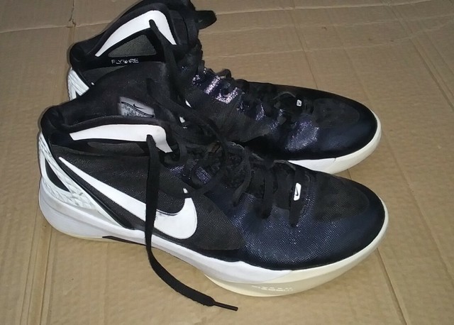 nike hyper dunks 2011 black and white