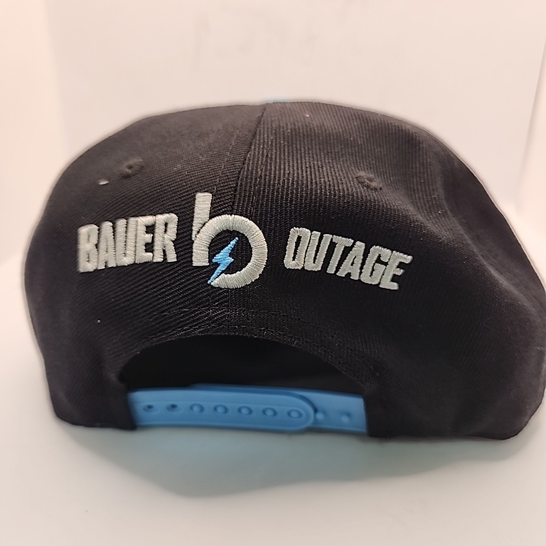 BAUER OUTAGE　トレバーバウアー　直筆サイン入りキャップ NEW Trevor Bauer Signed Official Bauer Outage Premium Snapback Cat