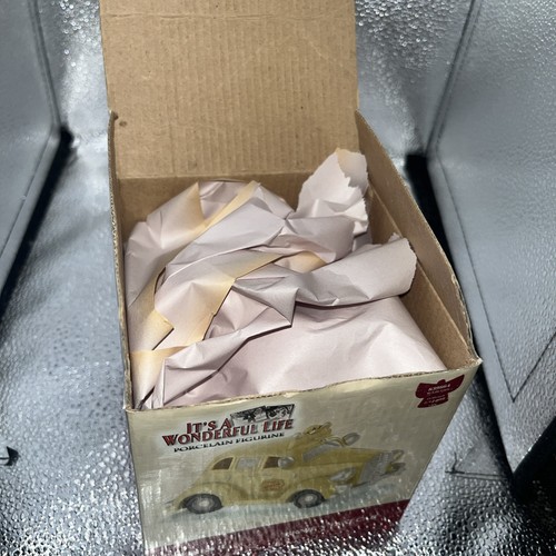 Enesco It's A Wonderful Life Christmas Village Ernies Taxi Cab Series II - Picture 8 of 8