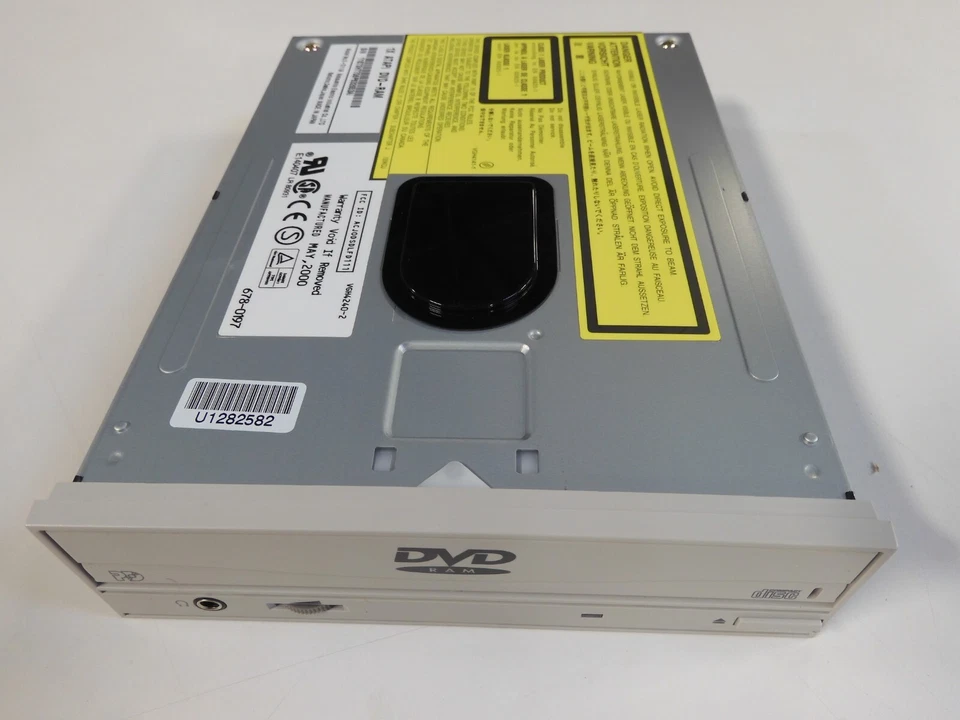 UNIDAD DVD-RAM IDE 2X MATSUSHITA LF-D111A. Foto 2 de 4