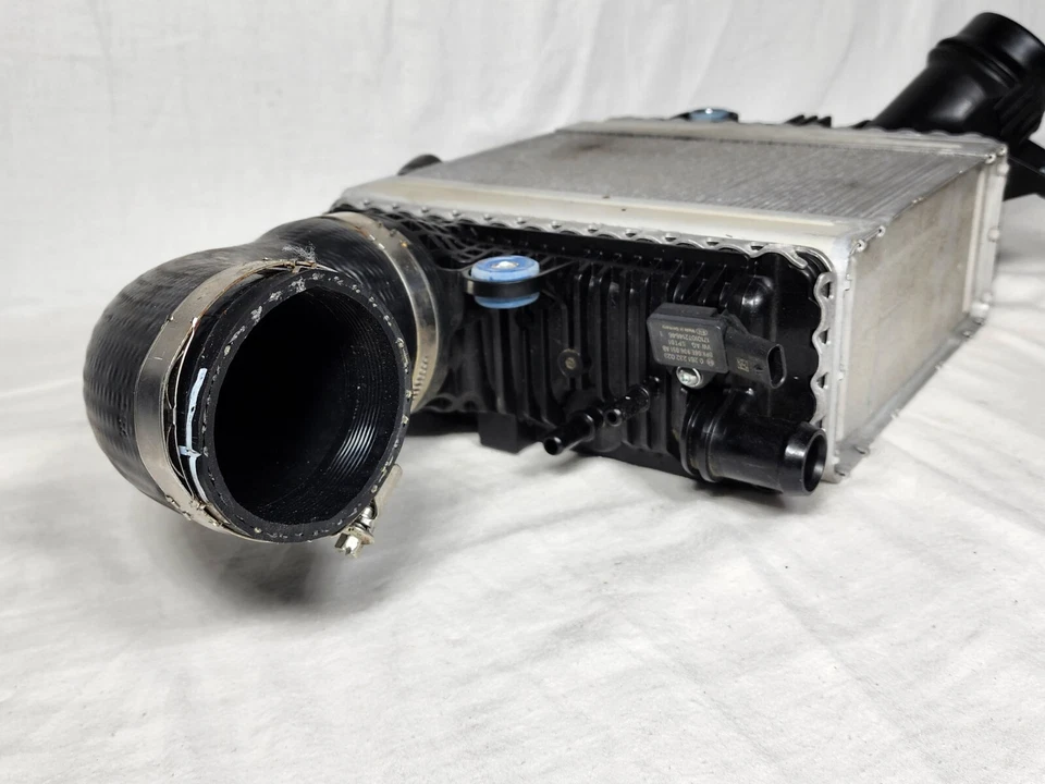 2017 - 2023 PORSCHE 718 BOXSTER 2.0L TURBO INTERCOOLER RADIATOR OEM 982145621B - Image 2 of 4
