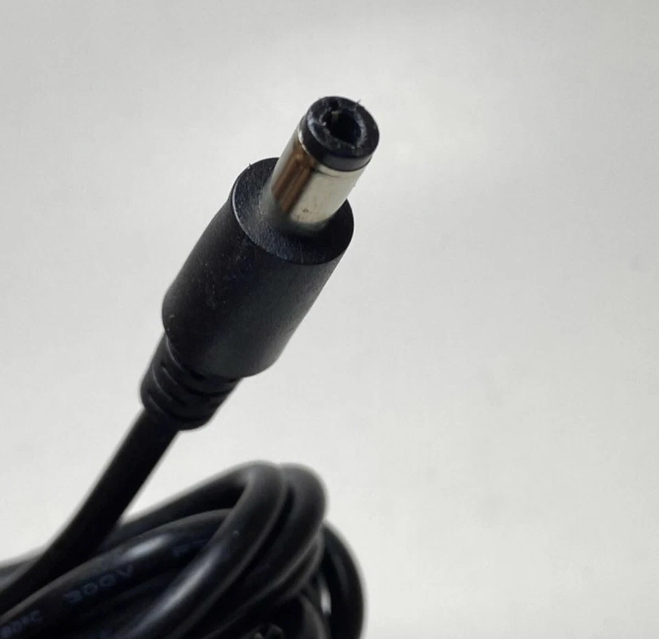 Omnihil AC Adapter Model TP06-120333W 12V 3.33A - Image 3 of 3