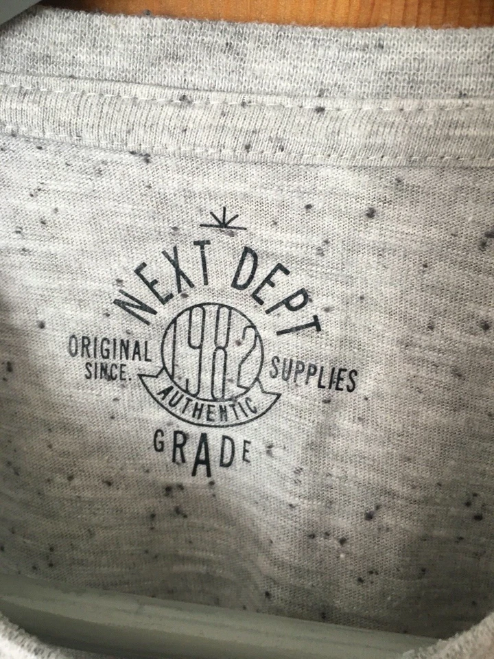 Boys NEXT grey cotton blend crew neck short sleeve T-shirt aged 7 years - Image 3 of 3