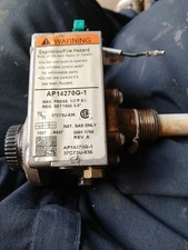 WHITE ROGERS AP14270G-1 WATER HEATER GAS VALVE.