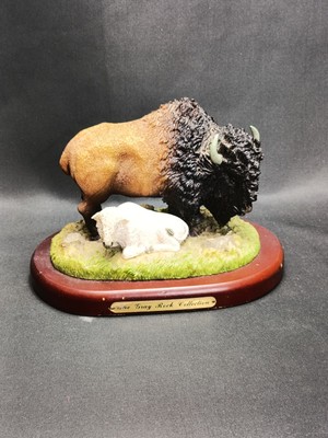 The Gray Rock Collection Amy und Addy Yellowstone Büffel Figur