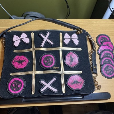 Betsey Johnson  XOXO Crossbody Bag Tic Tac Toe Funky 6 Extra Patches