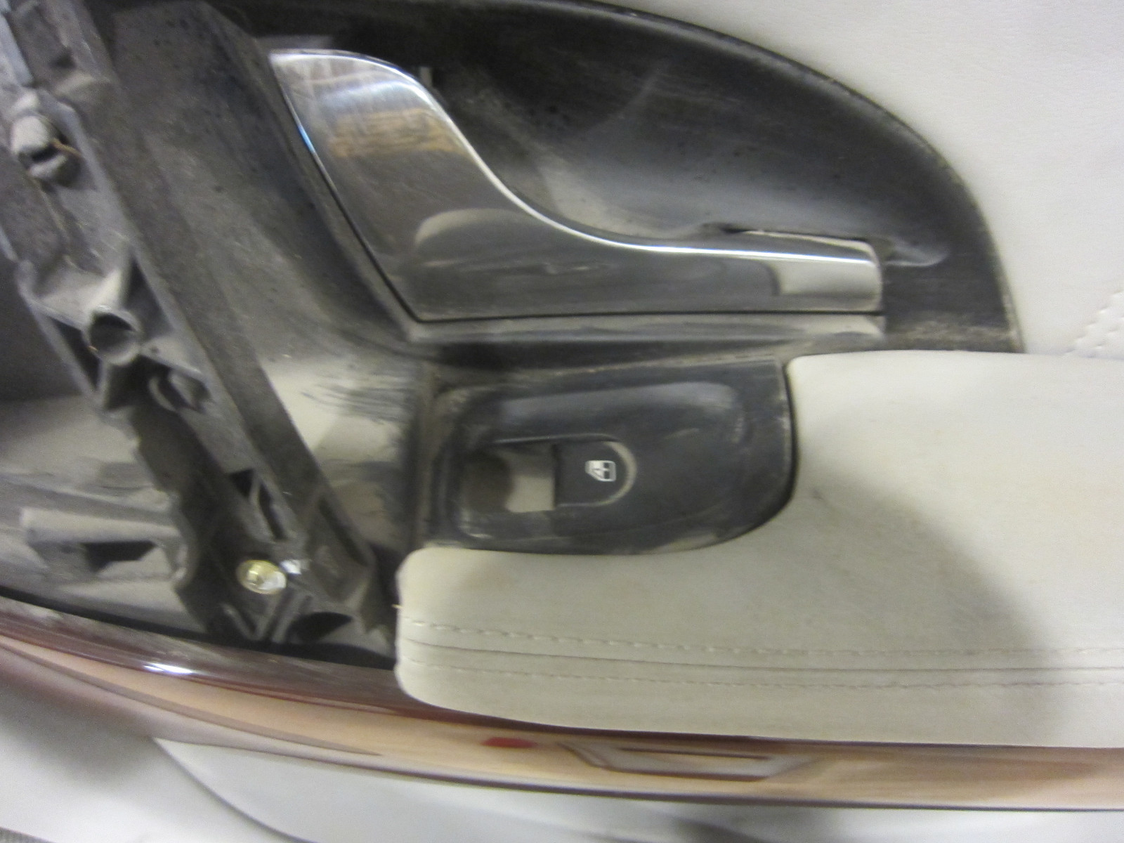 Maserati Quattroporte - RH Rear Inner Door Panel. Part# 68216200