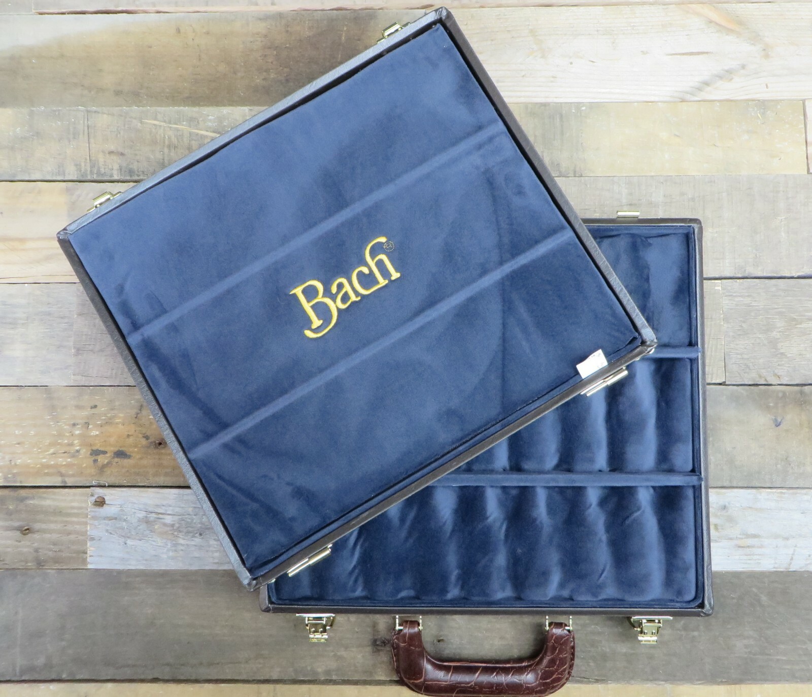 Bach Trumpet Mouthpiece Display Case Holds 24 Trumpet Mouthpieces NEW