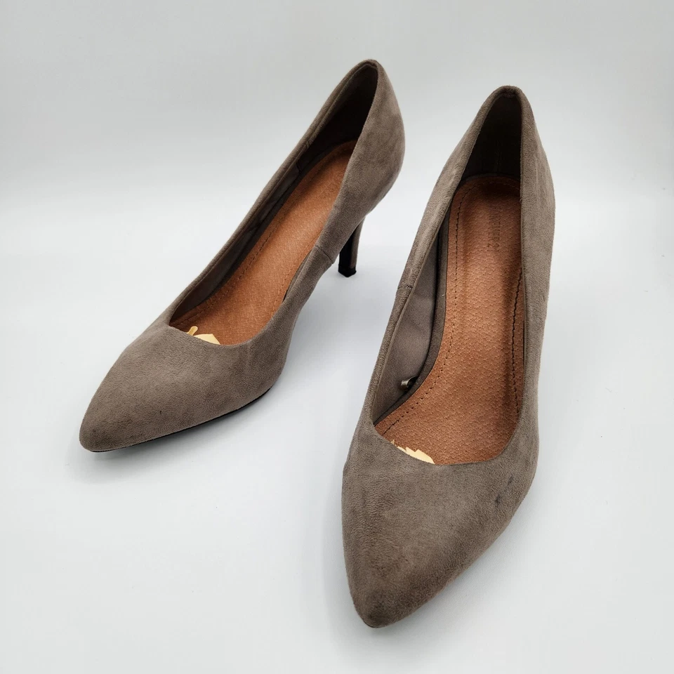 Zapatos de salón con plataforma de charol sintético para mujer talla 8 Forever 21 Foto 3 de 4