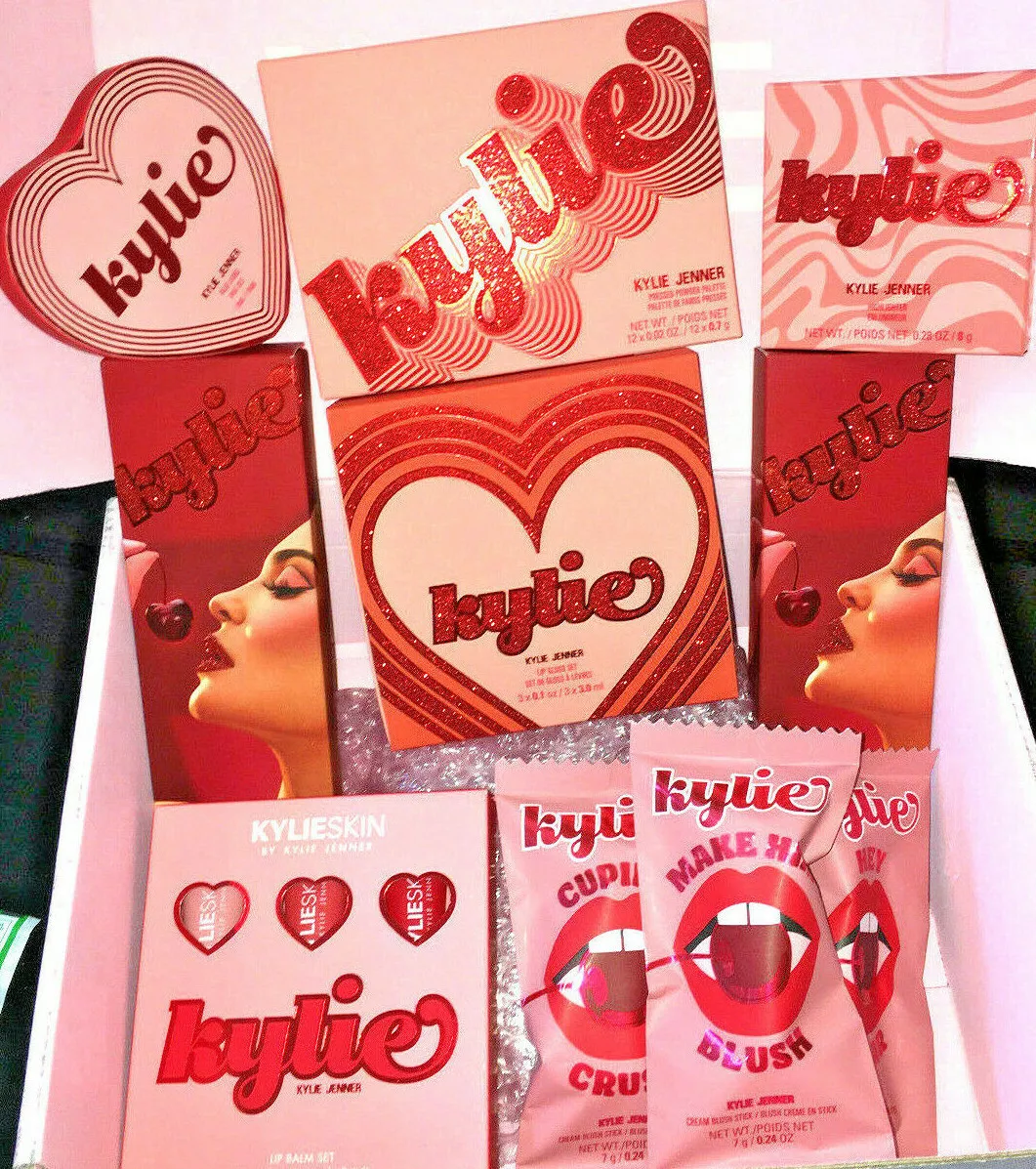 KYLIE Cosmetics VALENTINES DAY BUNDLE Set 2022 LIP KIT Blush Stick KYLIE  JENNER