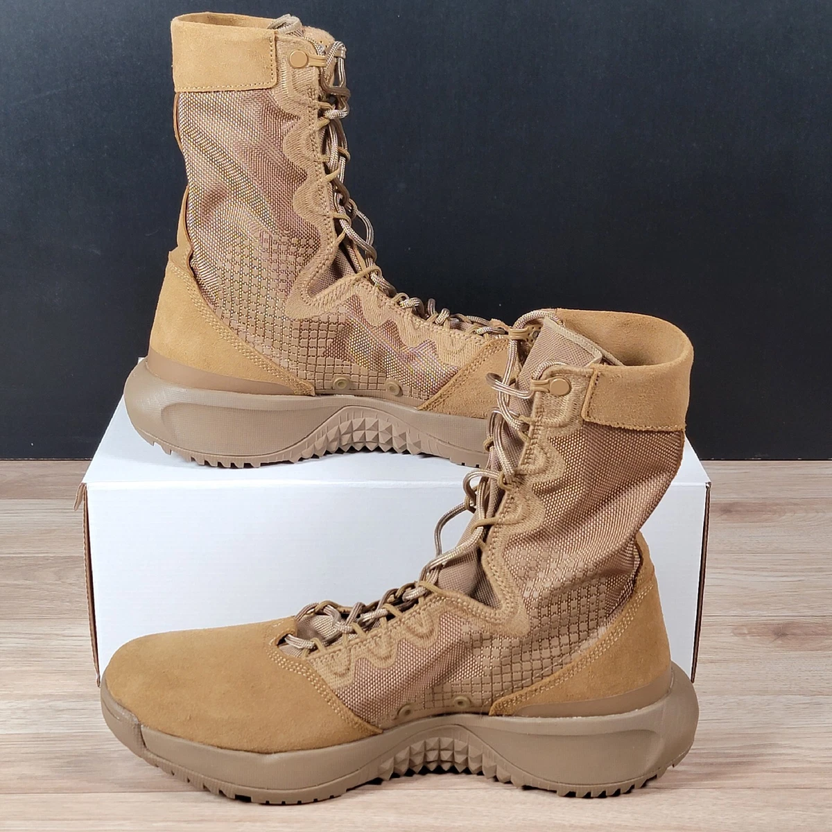 Nike combat boots men store