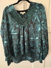 H Halston Leaf Pattern Black & Blue Blouse Size M Decorative Cuffs & Neck Lined