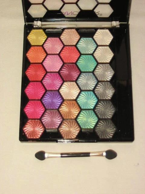 CLOSEOUT 1 NEW KLEANCOLOR COMPACT 28 x MULTI COLOR PRESSED POWDER EYESHADOW - Image 2 of 2