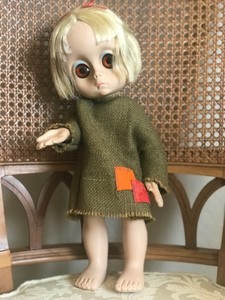 sad eyes doll