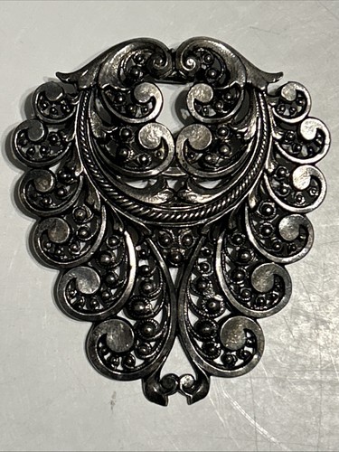 VINTAGE FAUX CUT STEEL DRESS / SCARF CLIP RICH DARK SILVER METAL SASA FASA MARK - Foto 4 di 4