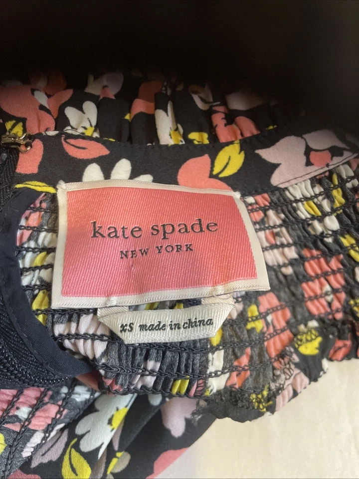 Vestido para mujer Kate Spade multicolor sin mangas estampado floral en capas Foto 4 de 4