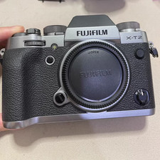  NEAR MINT Fujifilm Fuji X-T2 XT2 Silver Body 24.3MP Mirrorless