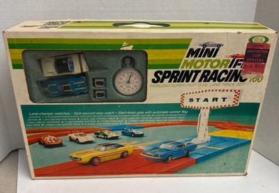 IDEAL MINI MOTORIFIC SPRINT RACING TRACK SET WITH CARS BOXED 1960s