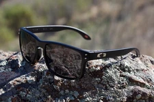 Oakley Style Holbrook Sunglasses - Quality - USA - Black/Silver Polarized