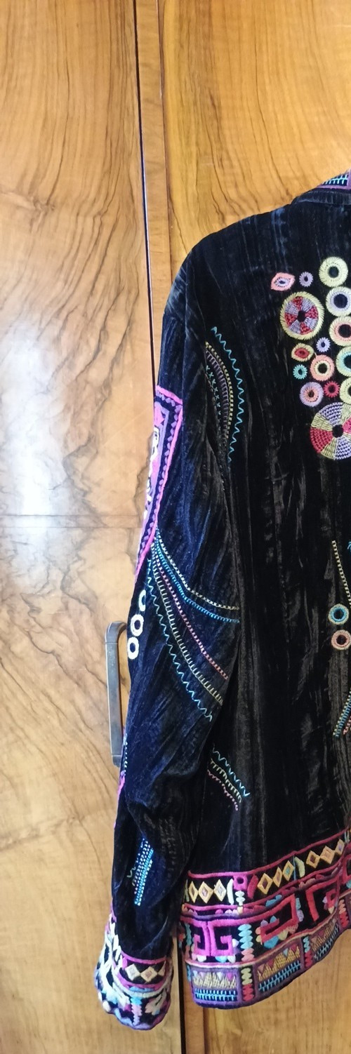 3X Black Velvet Embroidered Evening Jacket Coldwa… - image 8