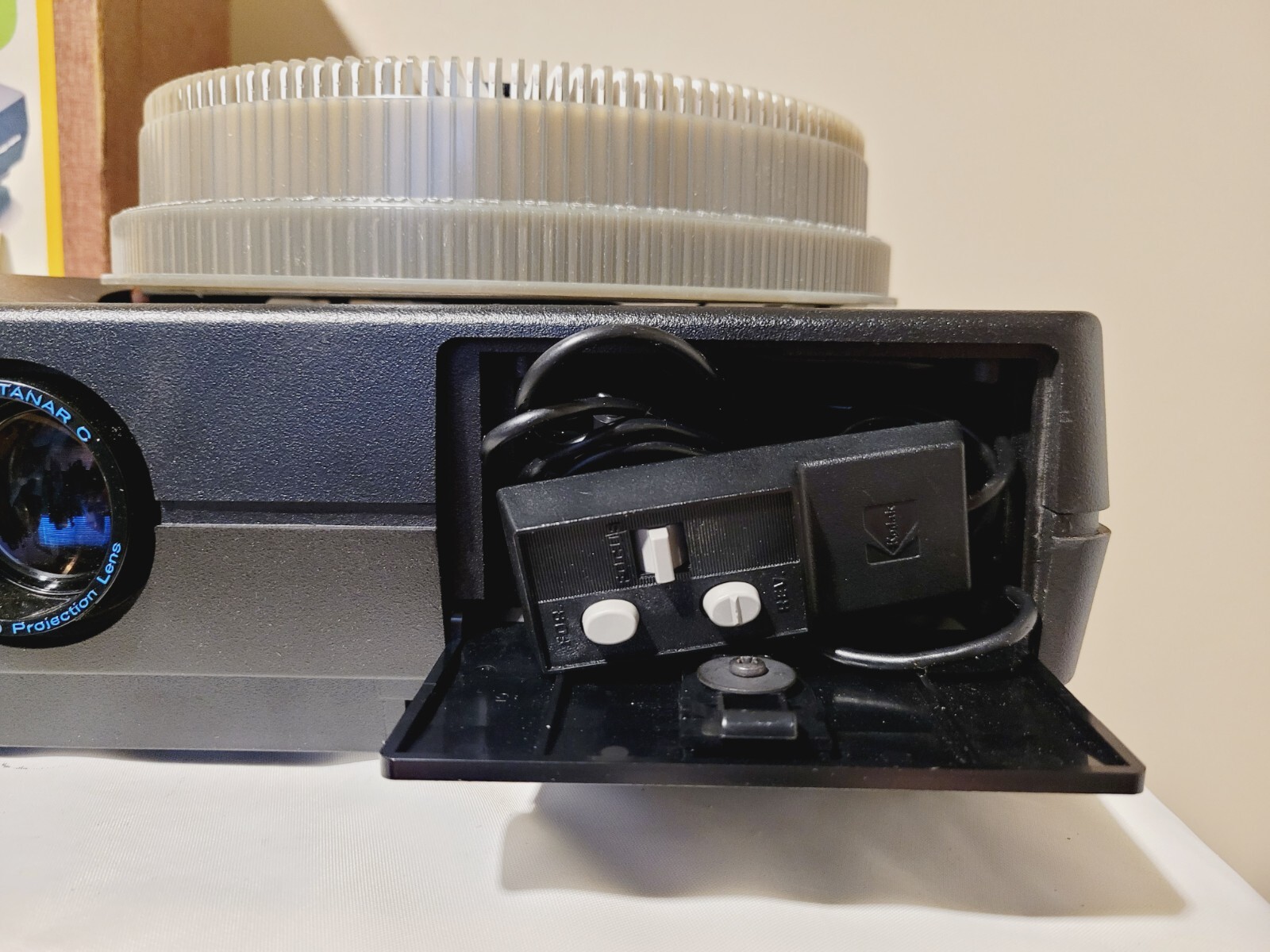Kodak Carousel 4400 Slide Projector Case Manual Remote Bundle Tested eBay