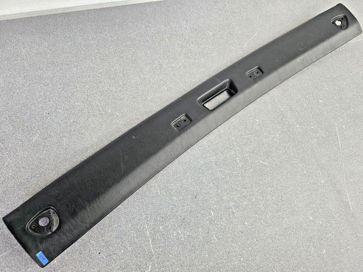 カーペンター　ハッスルポップ100 NICE USED ORIGINAL PORSCHE 924 944 UPPER WINDSHIELD HEADER TRIM