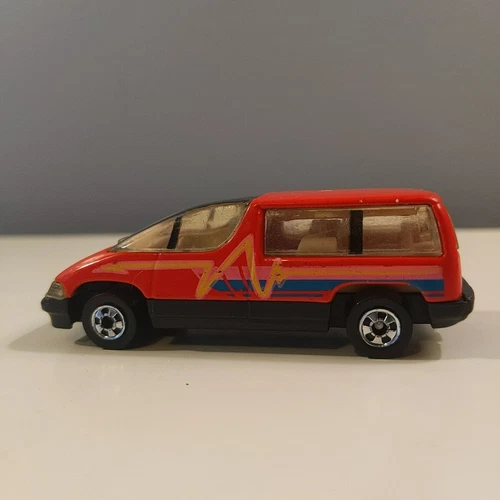 Rare Vintage 1990 Hot Wheels Chevrolet Lumina Van Red