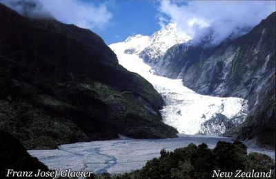 Universal mail New zealand postcard (9412101187022)