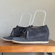 Grey Suede Crown Vintage Leather ankle shoes size 10 Fall shoe