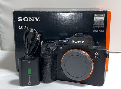 Sony Alpha a7 III Spiegellose Kamera ILCE-7M3 Schwarz Shutter 40k OVP Getestet