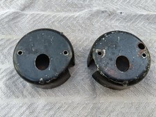 1975 YAMAHA XS500 XS650 L & R CLOCK SURROUND BACKING CASES 3718350772 3718350871
