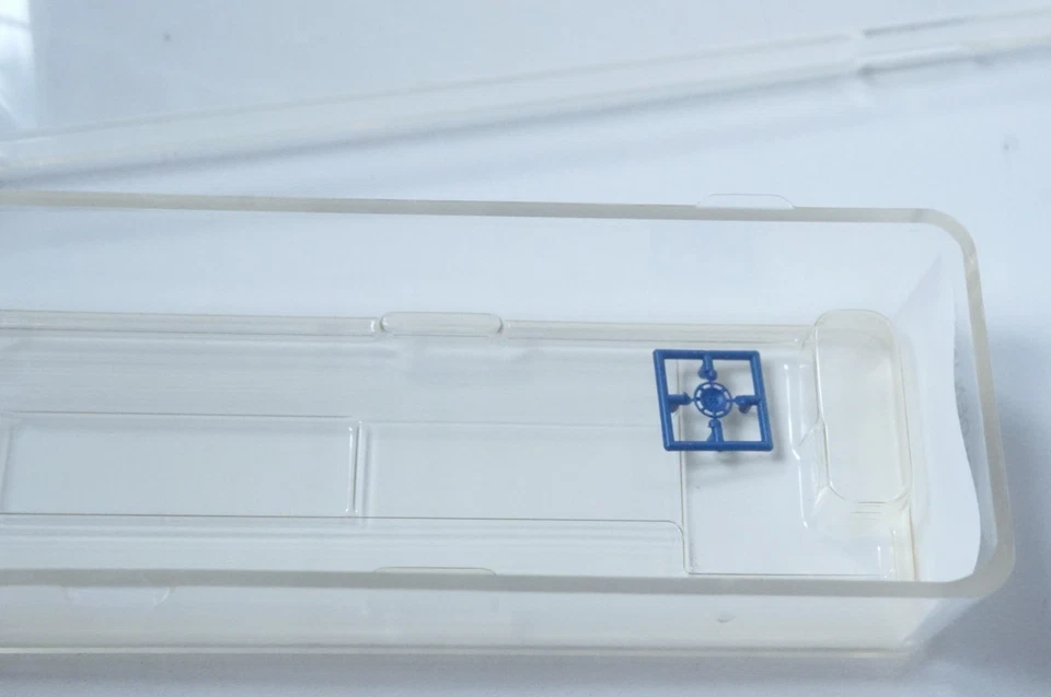 NOS Red Caboose GOLDEN WEST SERVICE 118017 N Scale 62' Beer Car - 17223-3 - Image 3 of 4