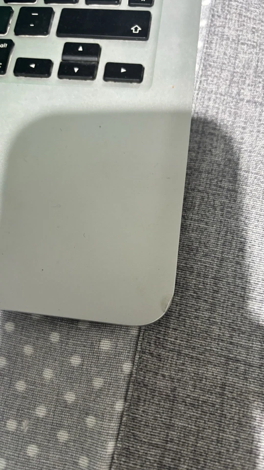 Apple MacBook Pro 13,3" (128GB SSD, Intel Core i5 5a Gen., 2,7GHz, 8GB RAM)... - Immagine 2 di 4