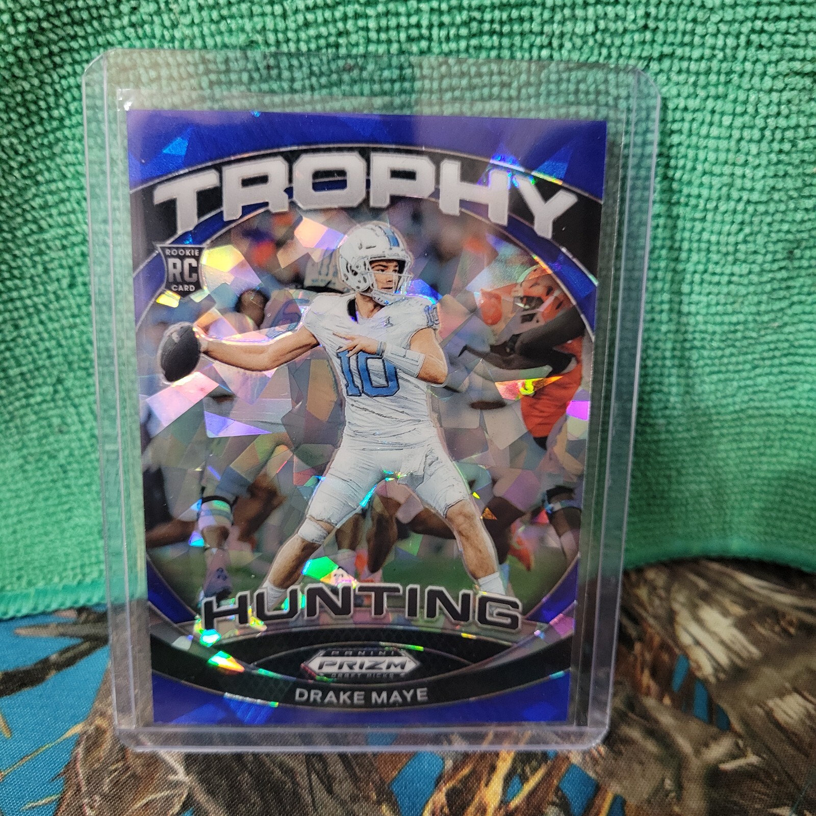 2024 Prizm Draft Picks Drake Maye Trophy Hunting RC Blue Cracked Ice /99