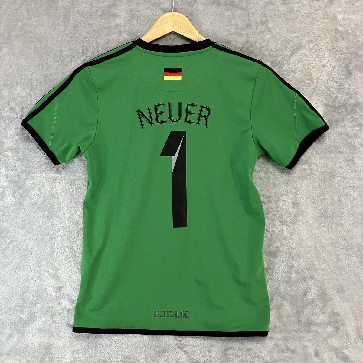 GERMANY Football SHIRT Size 14 Youth NEUER No 1 Green 2012