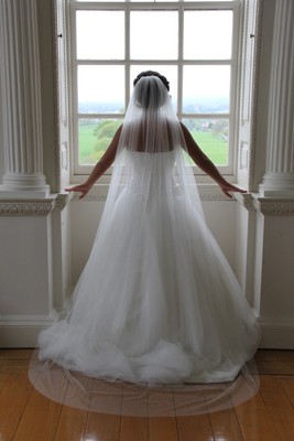1 Tier Chapel Floor Length Veil Cut Romantic Edge Bridal Wedding