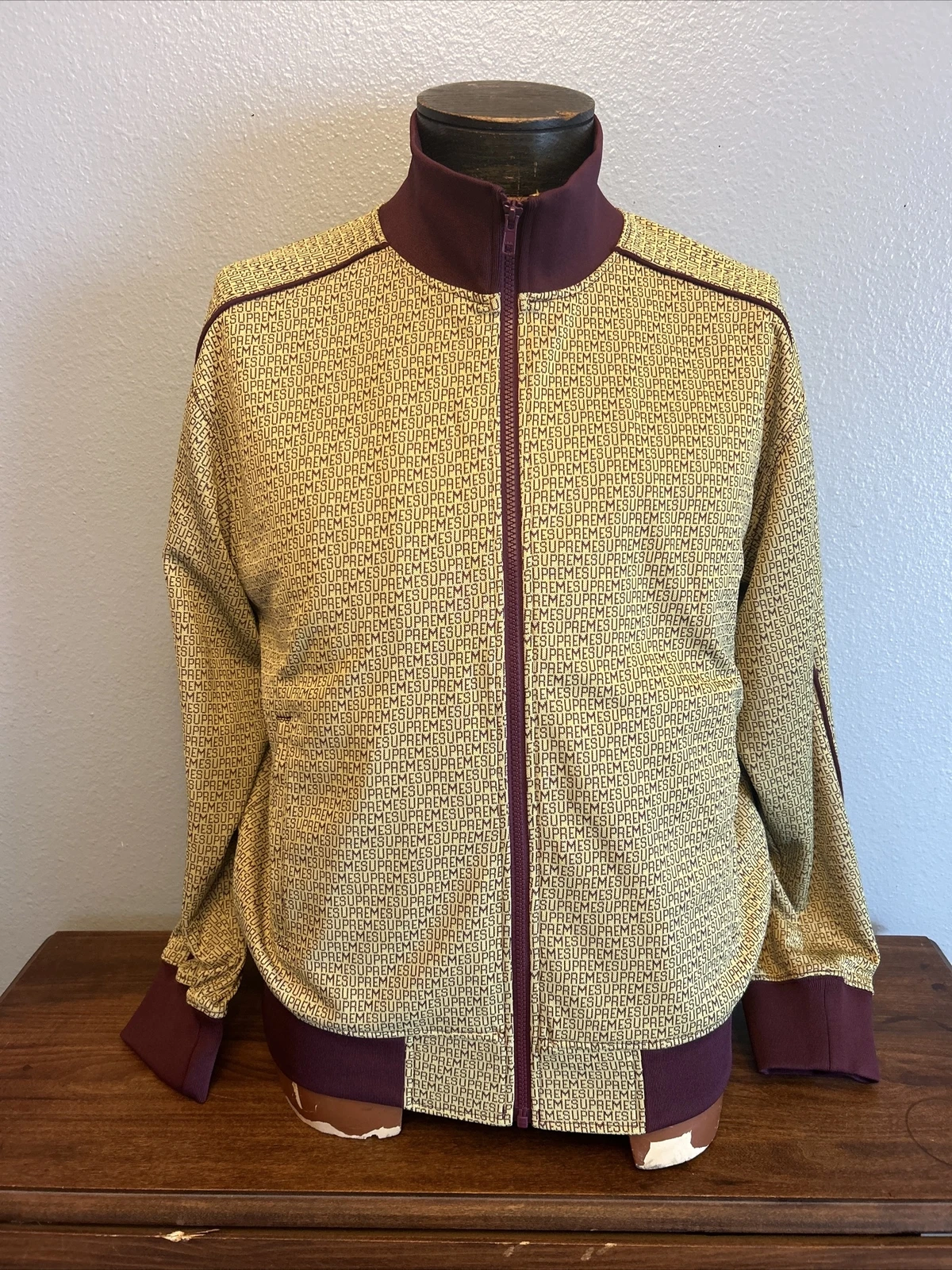 Veste de répétition suprême olive grande utilisée avec le pantalon mais ils sont coupés