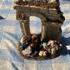 Nativity Figurine Wind Up Plays Silent NIght Musical