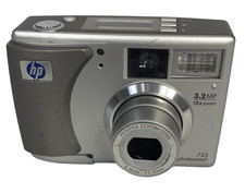 HP PhotoSmart 735 3.2MP 15x Zoom Digital Camera - Model Q2210A Tested & Working 