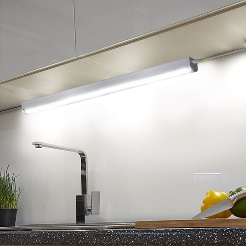 Lampada Sottopensile 50cm Barra Led 750lm 4000k Bianco per Cucina e Armadio - Foto 1 di 5