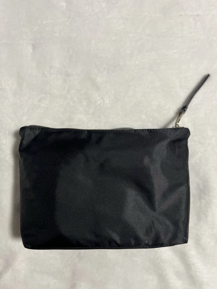 Bolso de Maquillaje Victoria's Secret Signature Cremallera Superior Negro/Dorado Foto 3 de 4