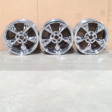 Aftermarket Chrome 17x9.0 Bullitt Style Wheels For 94-98 Mustang Cobra Aa7091 Aftermarket Chrome 17x9.0 Bullitt Style Wheels For 94-98 Mustang Cobra Aa7091