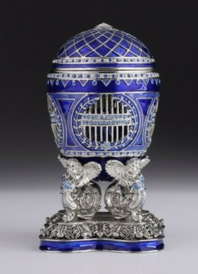 Large egg &horse LIMITED EDITION trinket box by Keren Kopal & Austrian crystals 