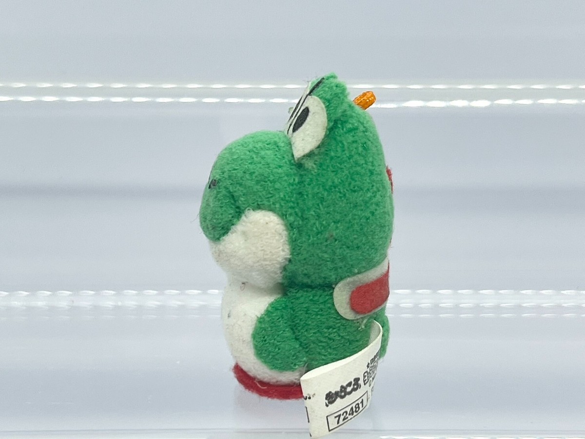 Mario World Yoshi's Island Yoshi Magnet Plush Banpresto 1996 5Cm