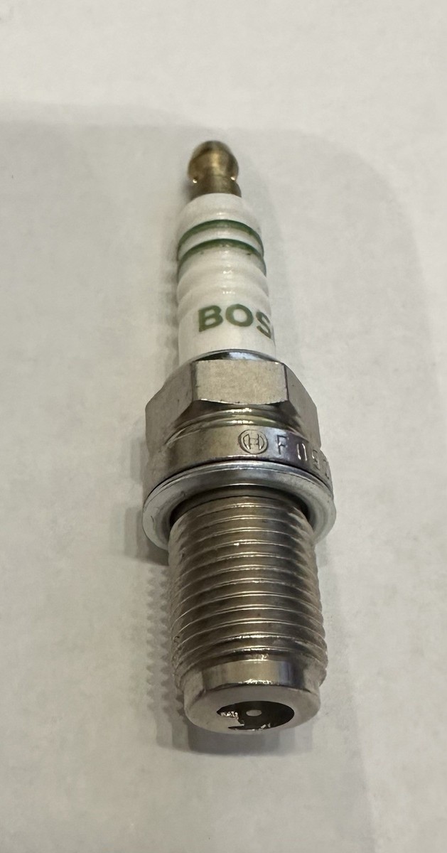 スーラボ　areシリーズ Bosch Motorsport F09CS0 Racing Spark Plug Surface Gap 14mm x