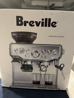 Breville Barista Express BES870XL Silver Espresso Machine w/ Grinder & Kit
